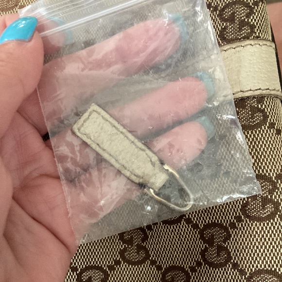 Authentic GUCCI Abbey Tote Tan GG Canvas & Beige Cream Leather - Picture 14 of 16